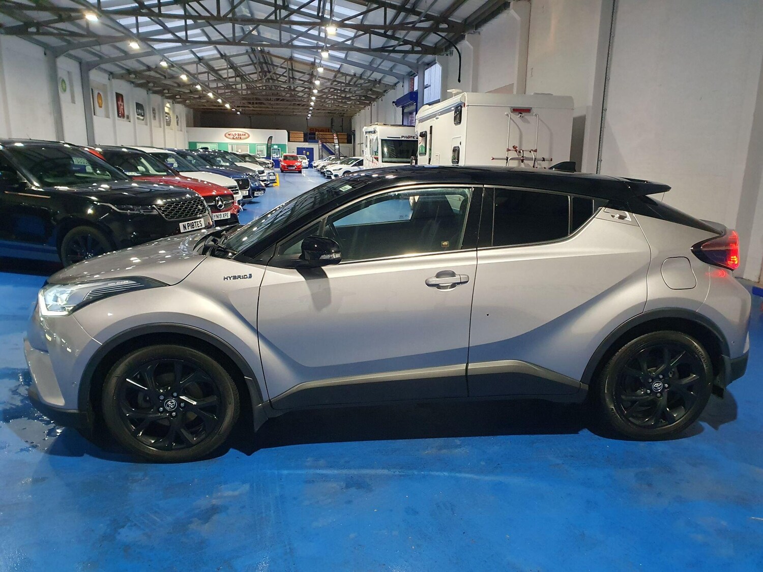 Used Toyota C-HR 2018 for sale - 77351630: Photo 8