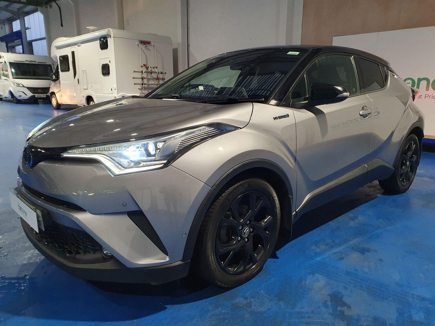 Used Toyota C-HR 2018 for sale - 77351630: Photo 9