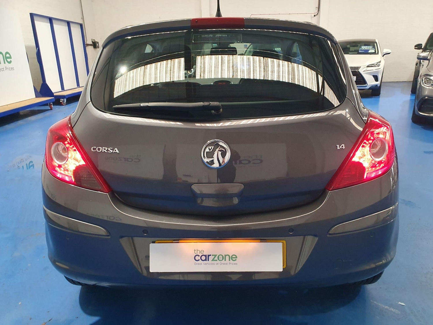 Used Vauxhall Corsa 2012 for sale - 76498711: Photo 4