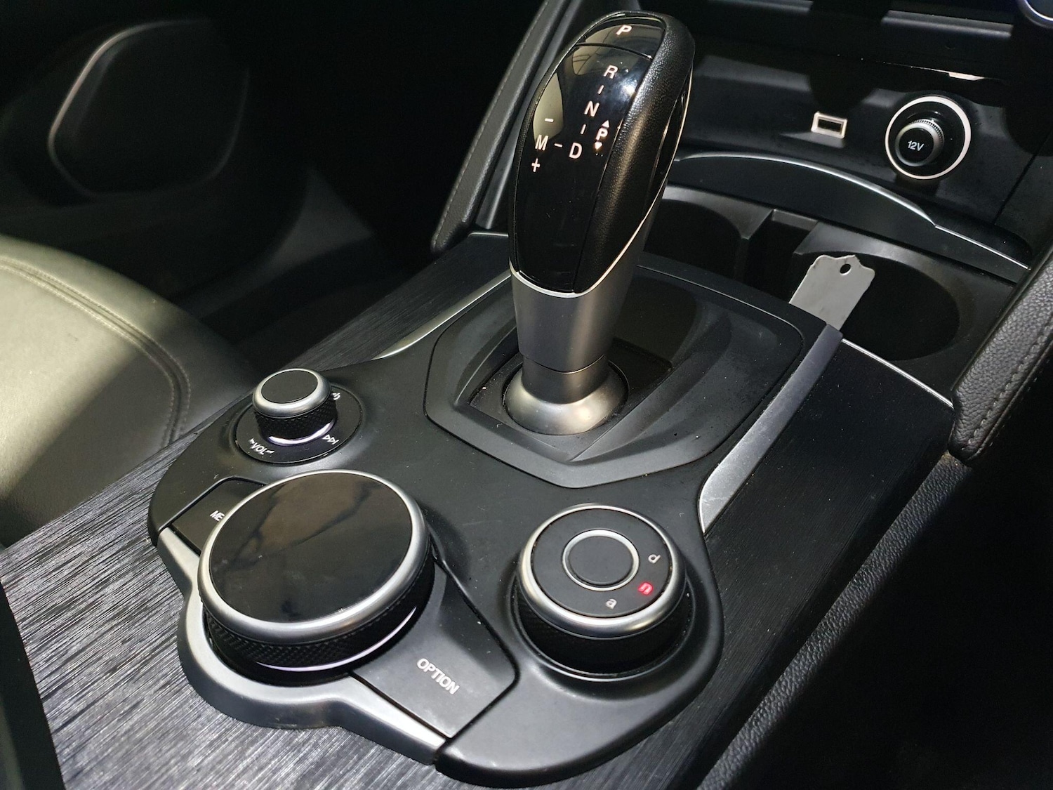 Used Alfa Romeo Stelvio 2020 for sale - 77314853: Photo 11