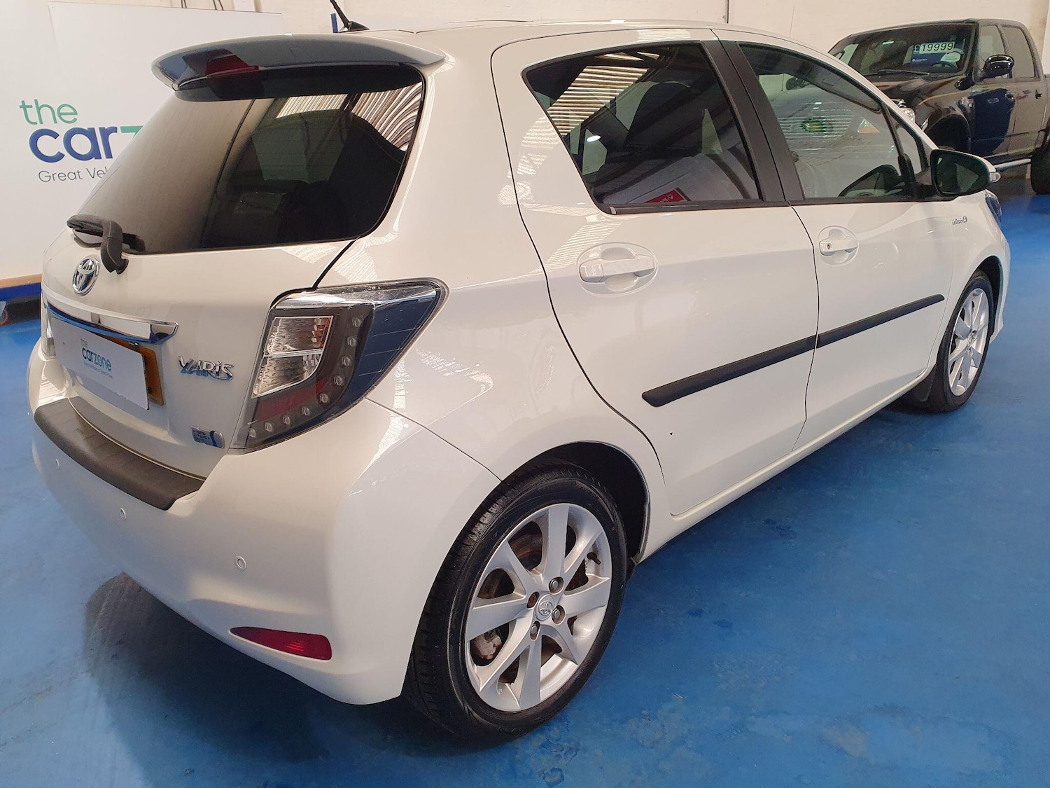 Used Toyota Yaris for sale - 77969957: Photo 3