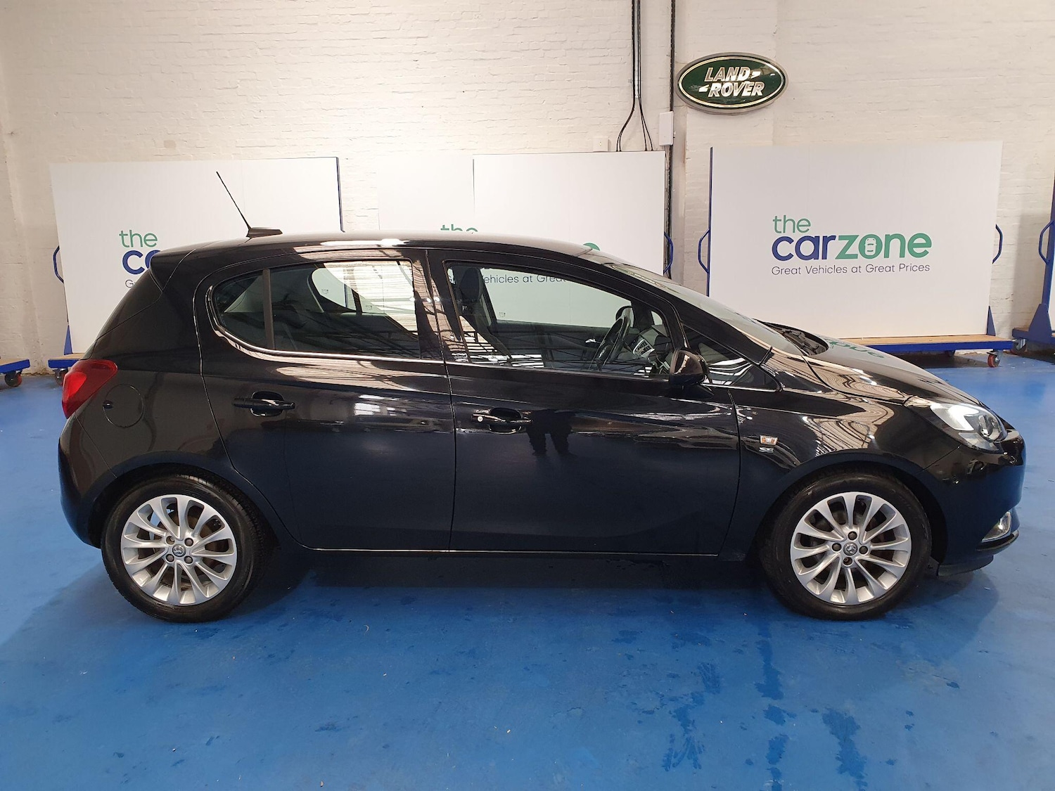 Used Vauxhall Corsa 2017 for sale - 76397970: Photo 2