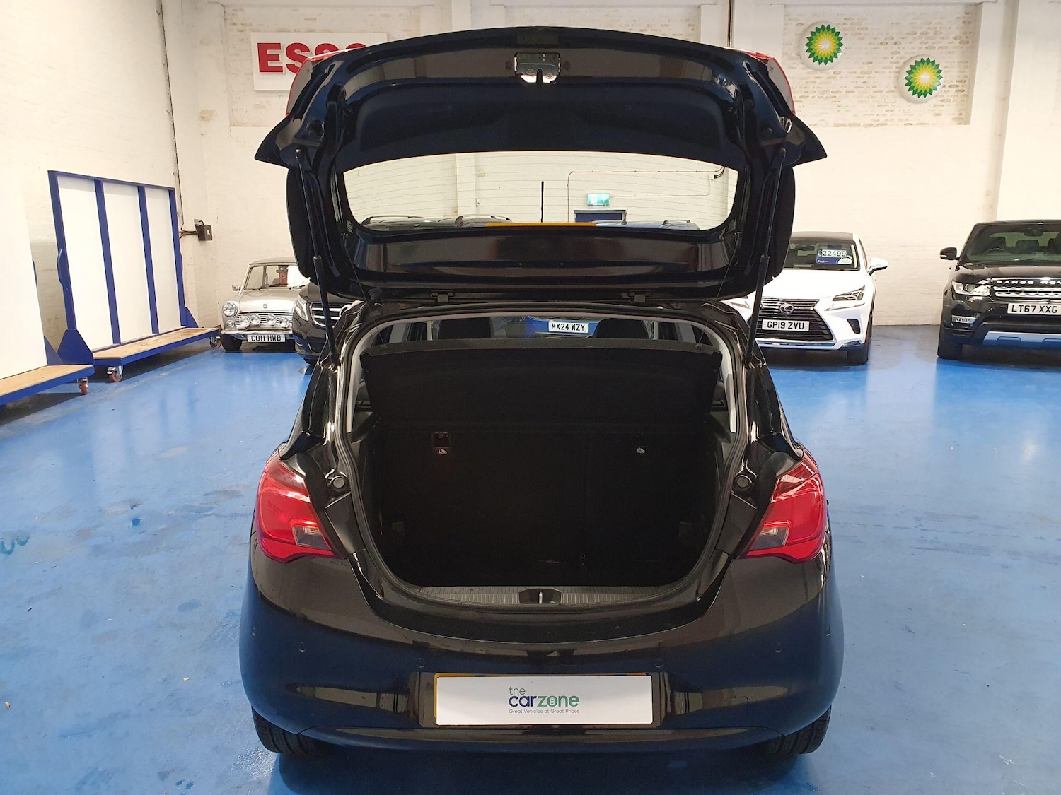 Used Vauxhall Corsa 2017 for sale - 76397970: Photo 5