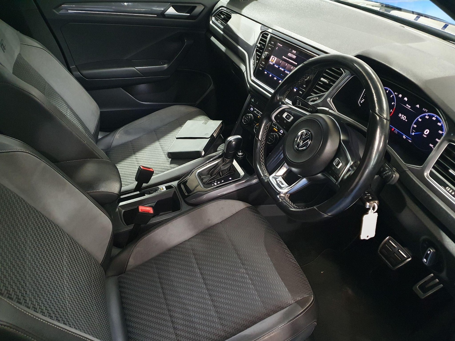 Used Volkswagen T-Roc 2020 for sale - 77626208: Photo 11