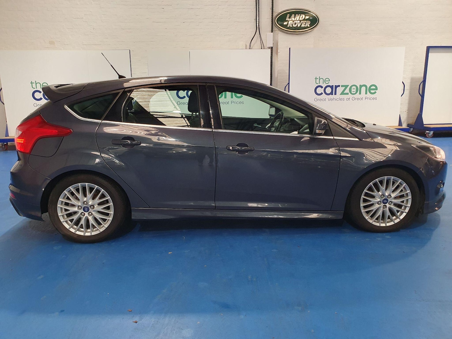 Used Ford Focus 2013 for sale - 76499983: Photo 2