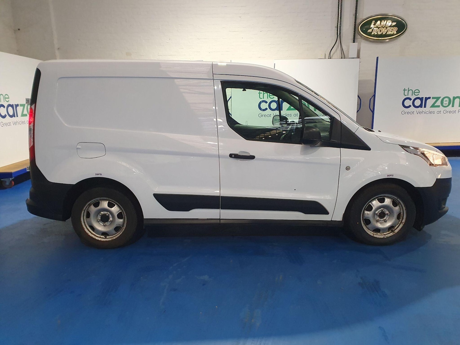 Used Ford Transit Connect 2020 for sale - 77278813: Photo 2