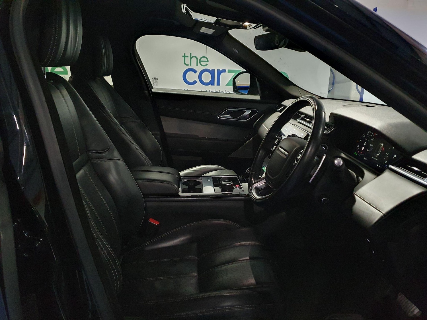 Used Land Rover Range Rover Velar 2018 for sale - 76976107: Photo 9