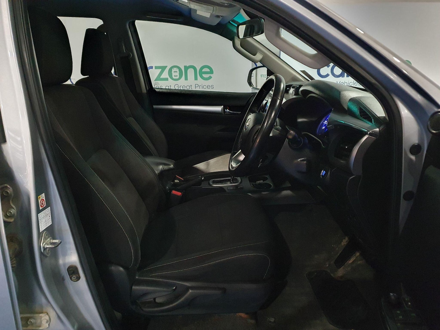 Used Toyota Hilux 2019 for sale - 77695945: Photo 10