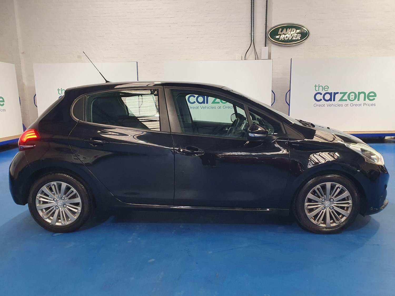 Used Peugeot 208 for sale - 77671101: Photo 2