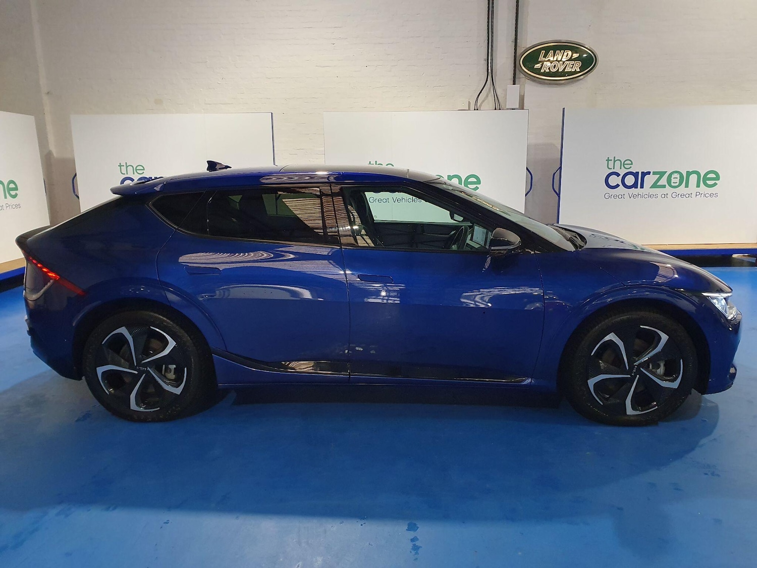 Used Kia EV6 2023 for sale - 77752900: Photo 2