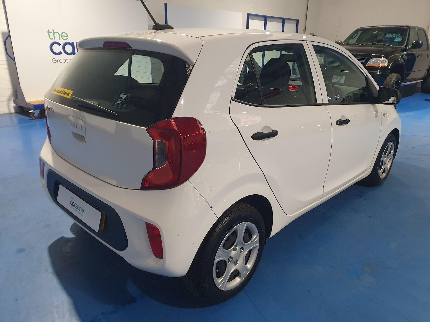 Used Kia Picanto 2022 for sale - 77892480: Photo 3