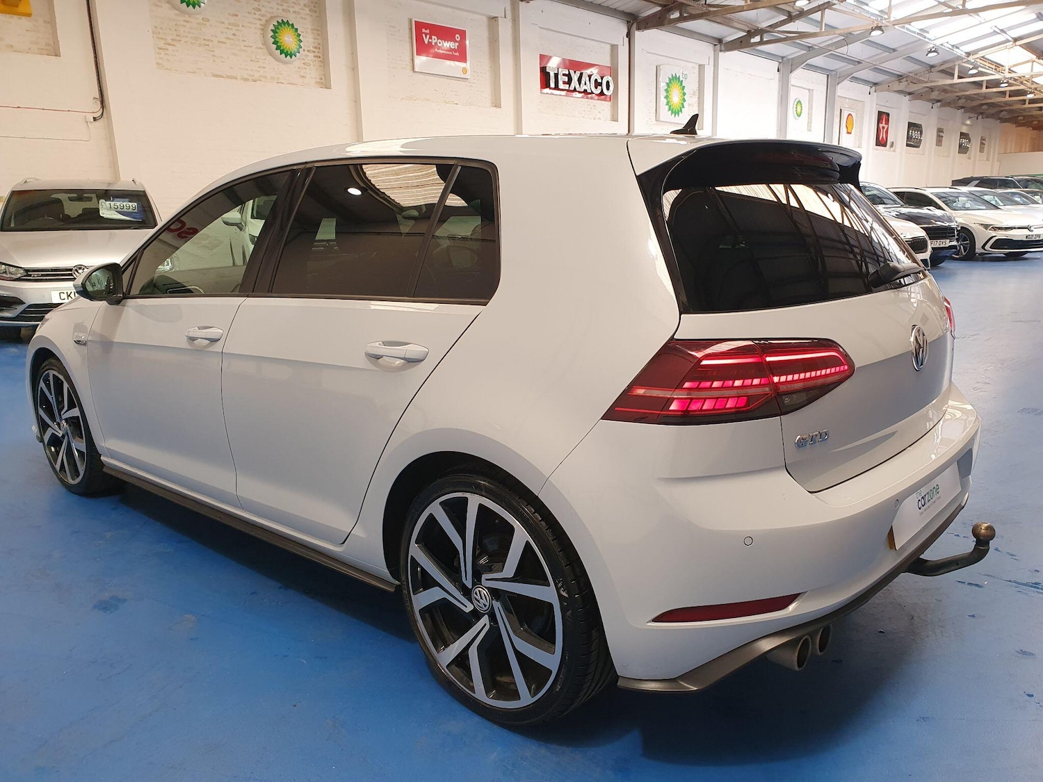 Used Volkswagen Golf 2017 for sale - 76953336: Photo 5