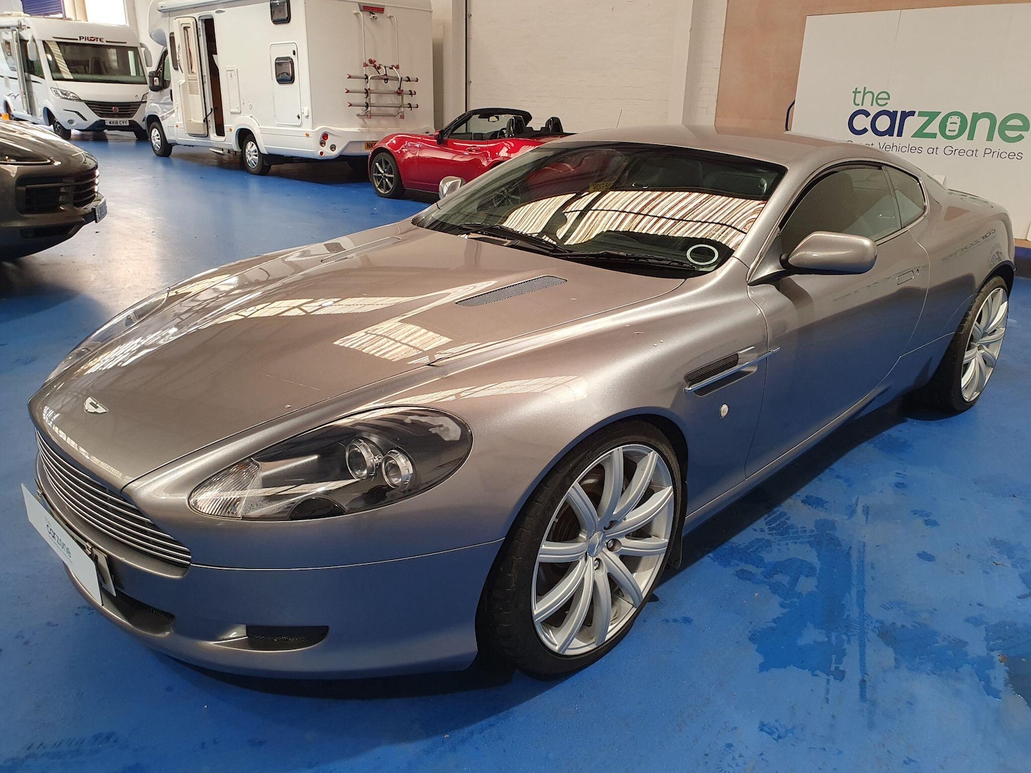 Used Aston Martin DB9 2017 for sale - 77016791: Photo 7
