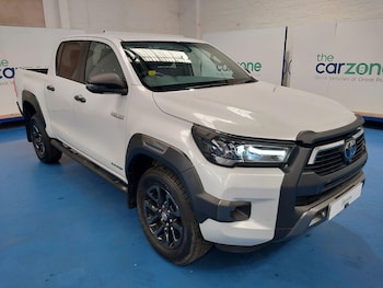 Used Toyota Hilux 2024 for sale - 76239492: Photo