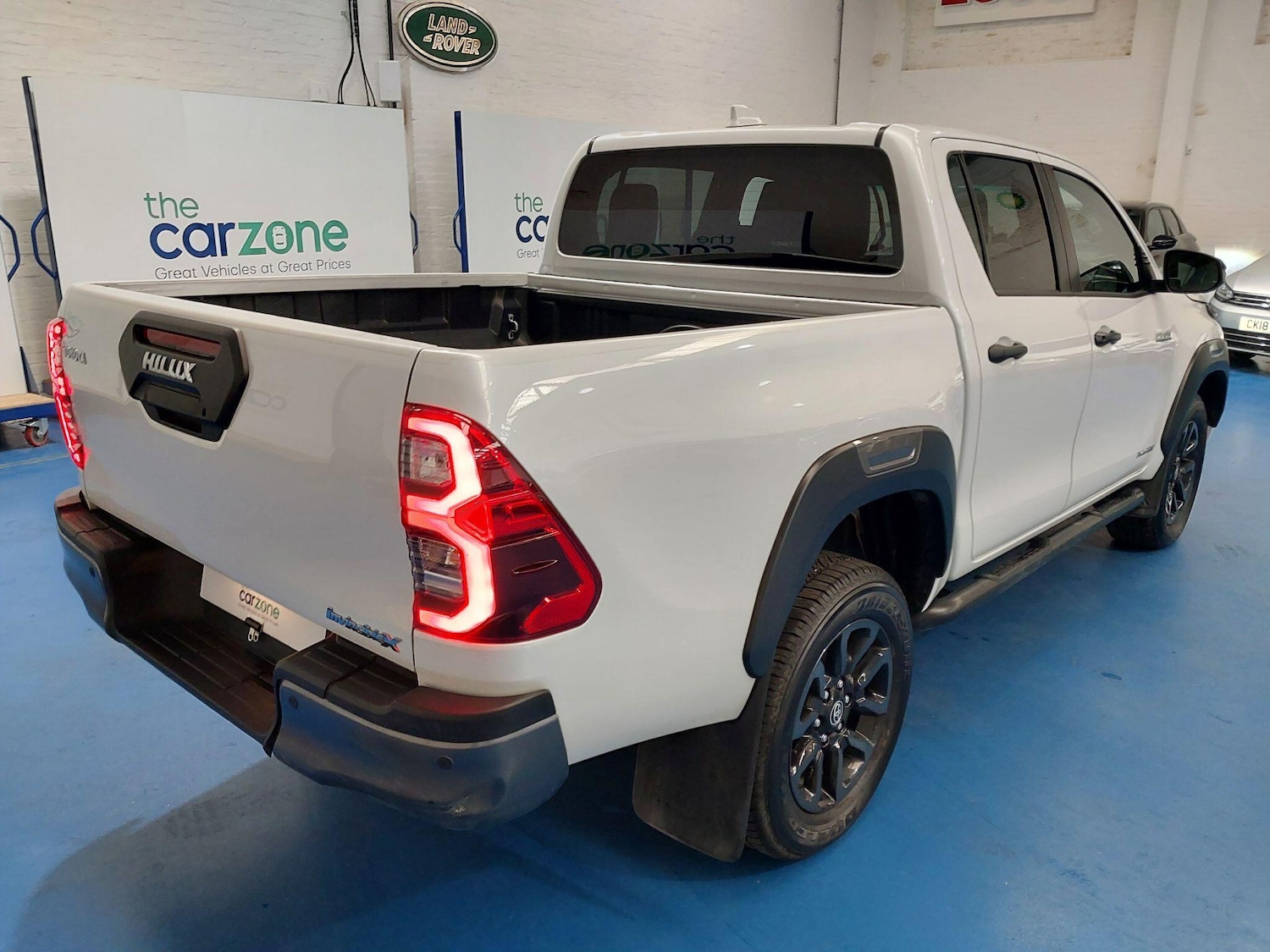 Used Toyota Hilux 2024 for sale - 76239492: Photo 3