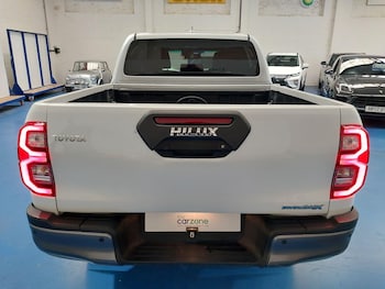 Used Toyota Hilux 2024 for sale - 76239492: Photo