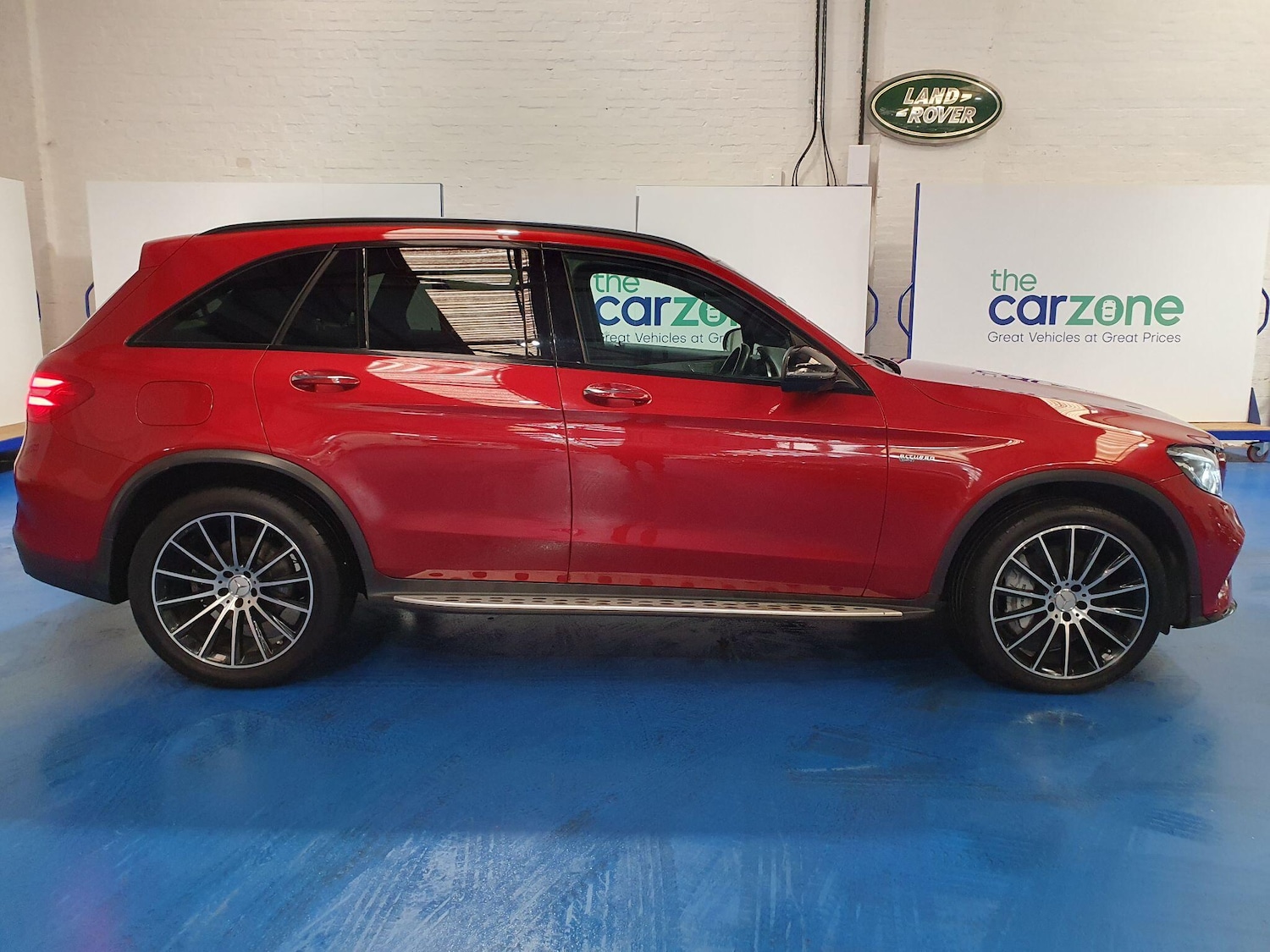 Used Mercedes-Benz GLC 2019 for sale - 77290582: Photo 2