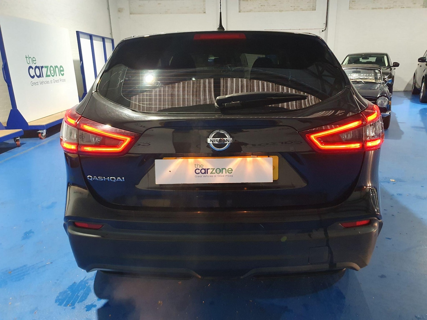 Used Nissan Qashqai 2017 for sale - 76886753: Photo 4