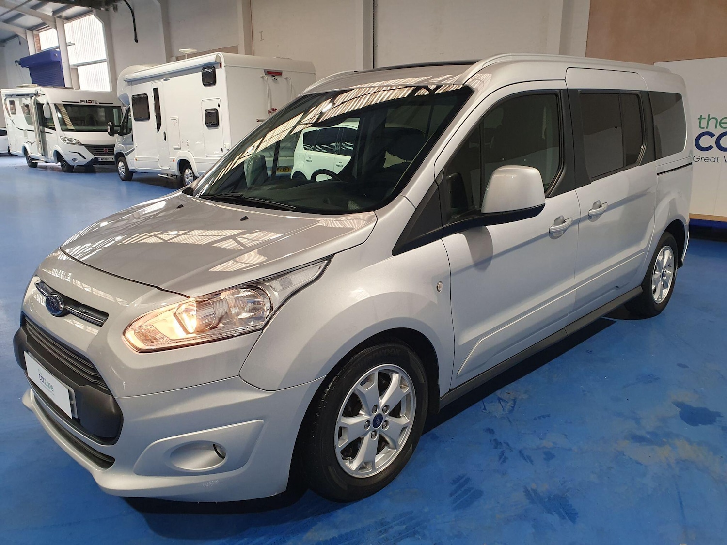 Used Ford Grand Tourneo Connect 2018 for sale - 78100579: Photo 7