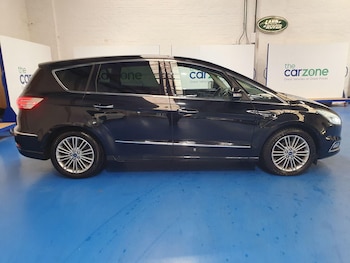 Used Ford S-Max 2017 for sale - 76138680: Photo 2
