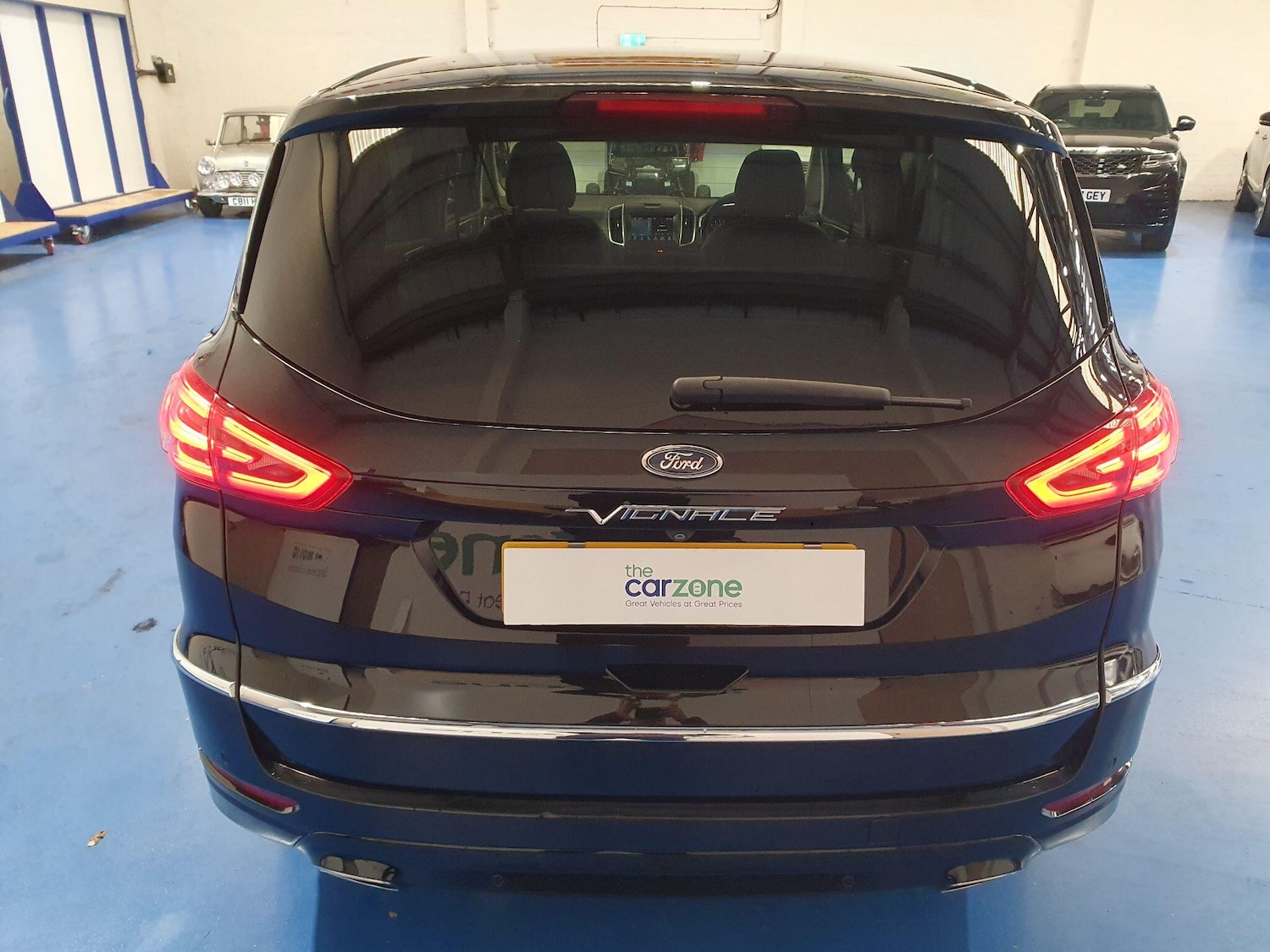 Used Ford S-Max 2017 for sale - 76138680: Photo 4