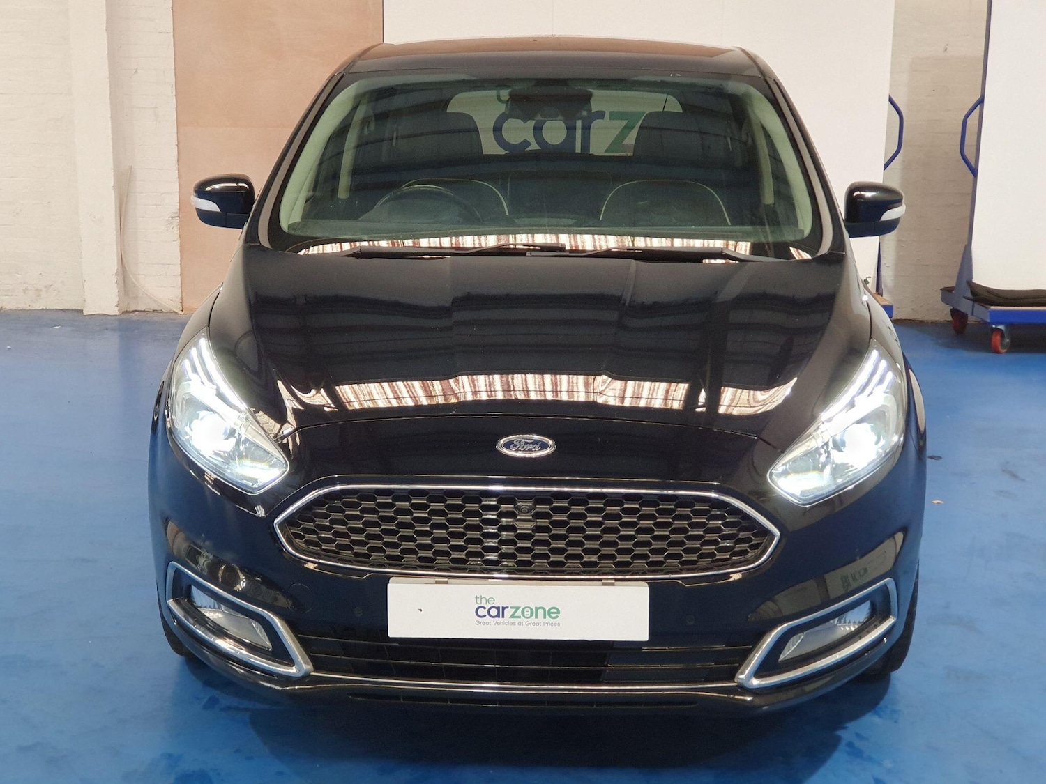 Used Ford S-Max 2017 for sale - 76138680: Photo 8