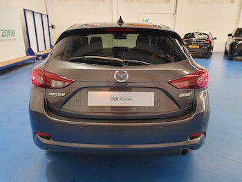 Used Mazda Mazda3 2017 for sale - 76042301: Photo 4