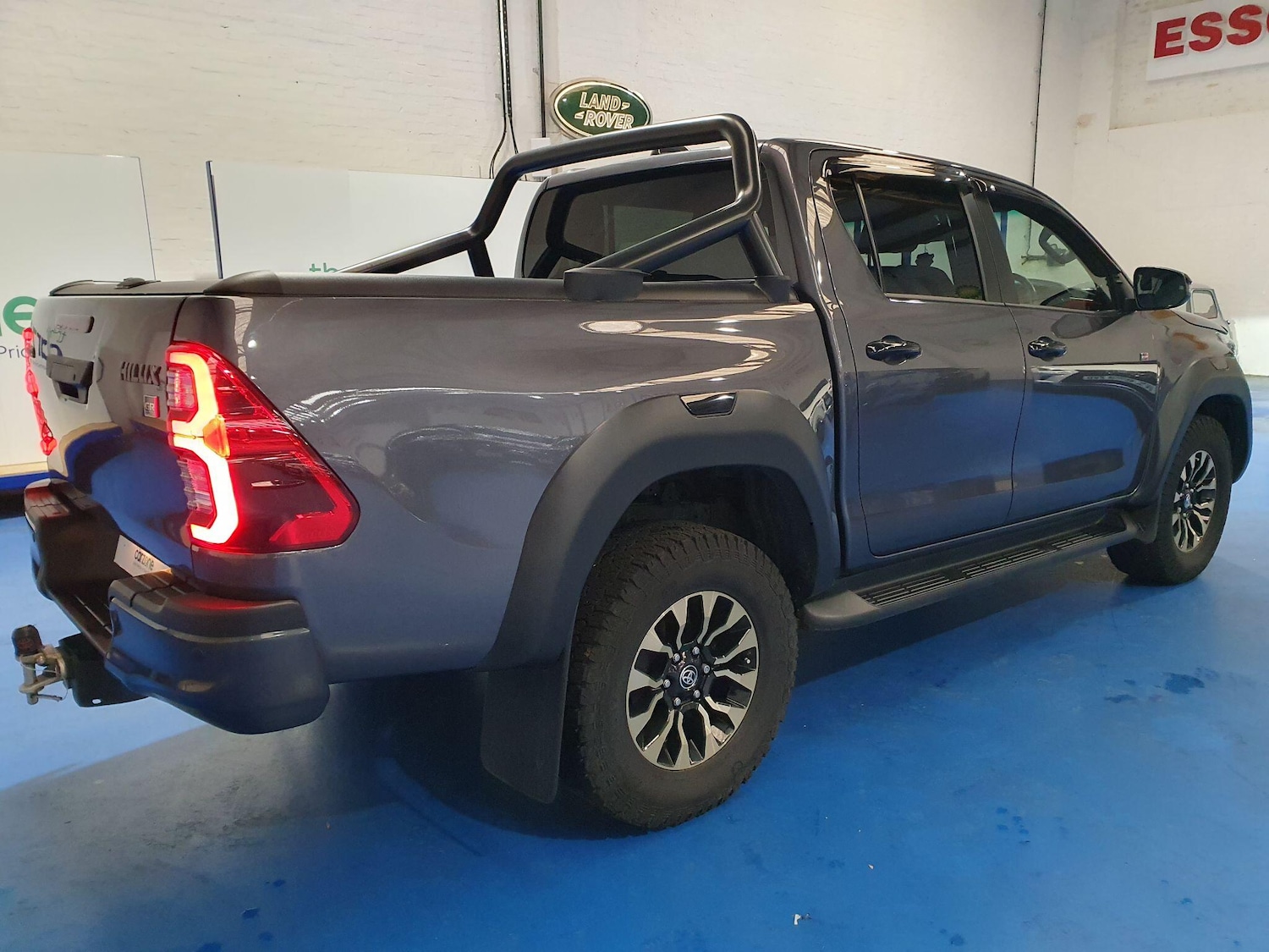Used Toyota Hilux 2024 for sale - 76295729: Photo 3
