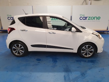 Used Hyundai i10 2019 for sale - 79577012: Photo