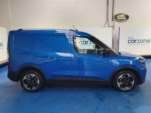 Used Ford Transit Courier 2024 for sale - 76214087: Photo 2