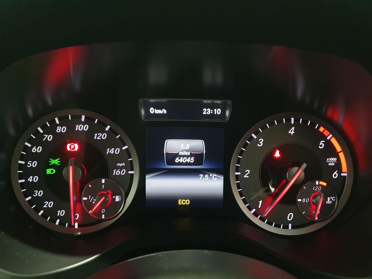 Used Mercedes-Benz A-Class 2014 for sale - 77345274: Photo 11