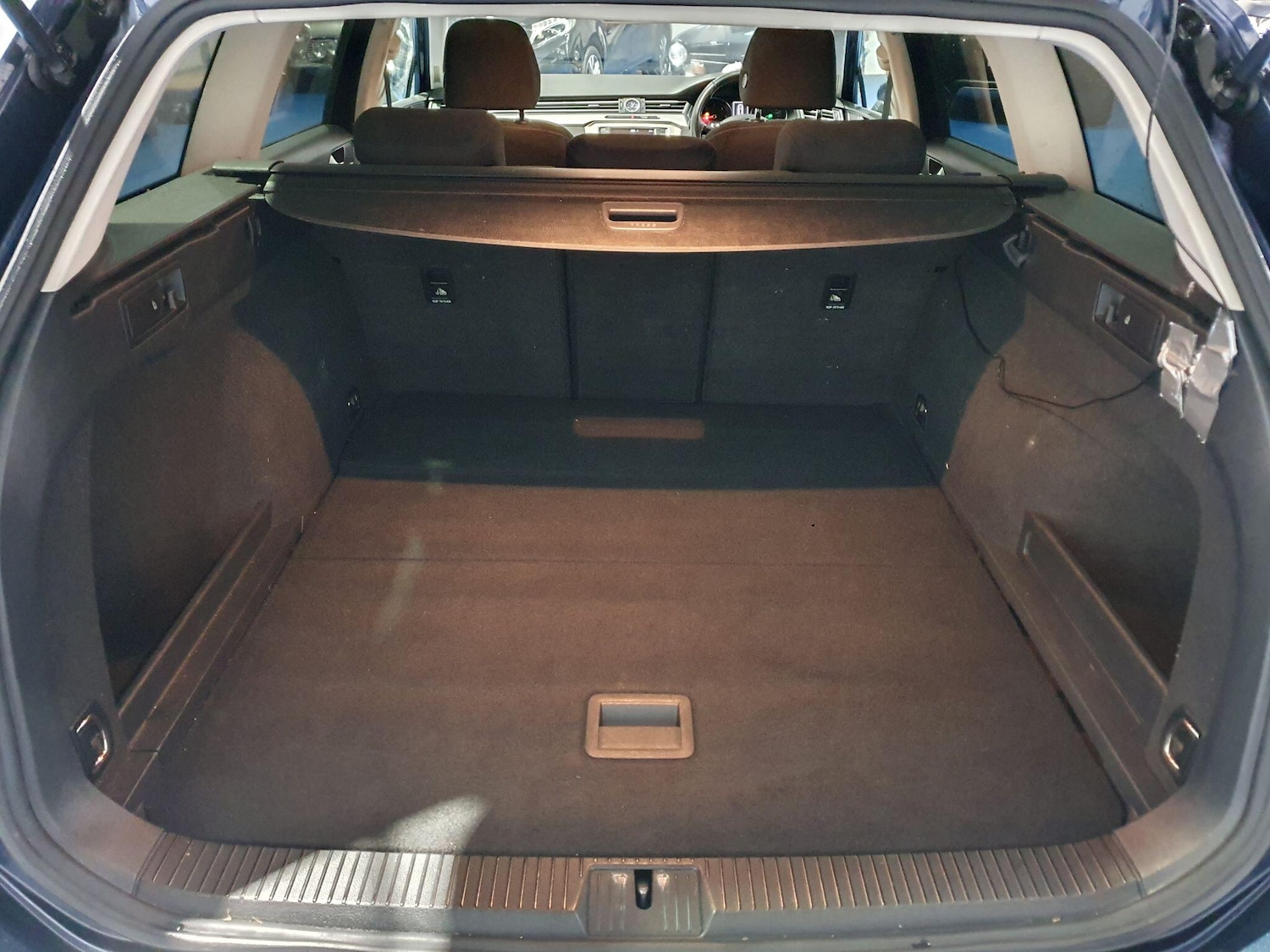 Used Volkswagen Passat 2015 for sale - 76898967: Photo 6