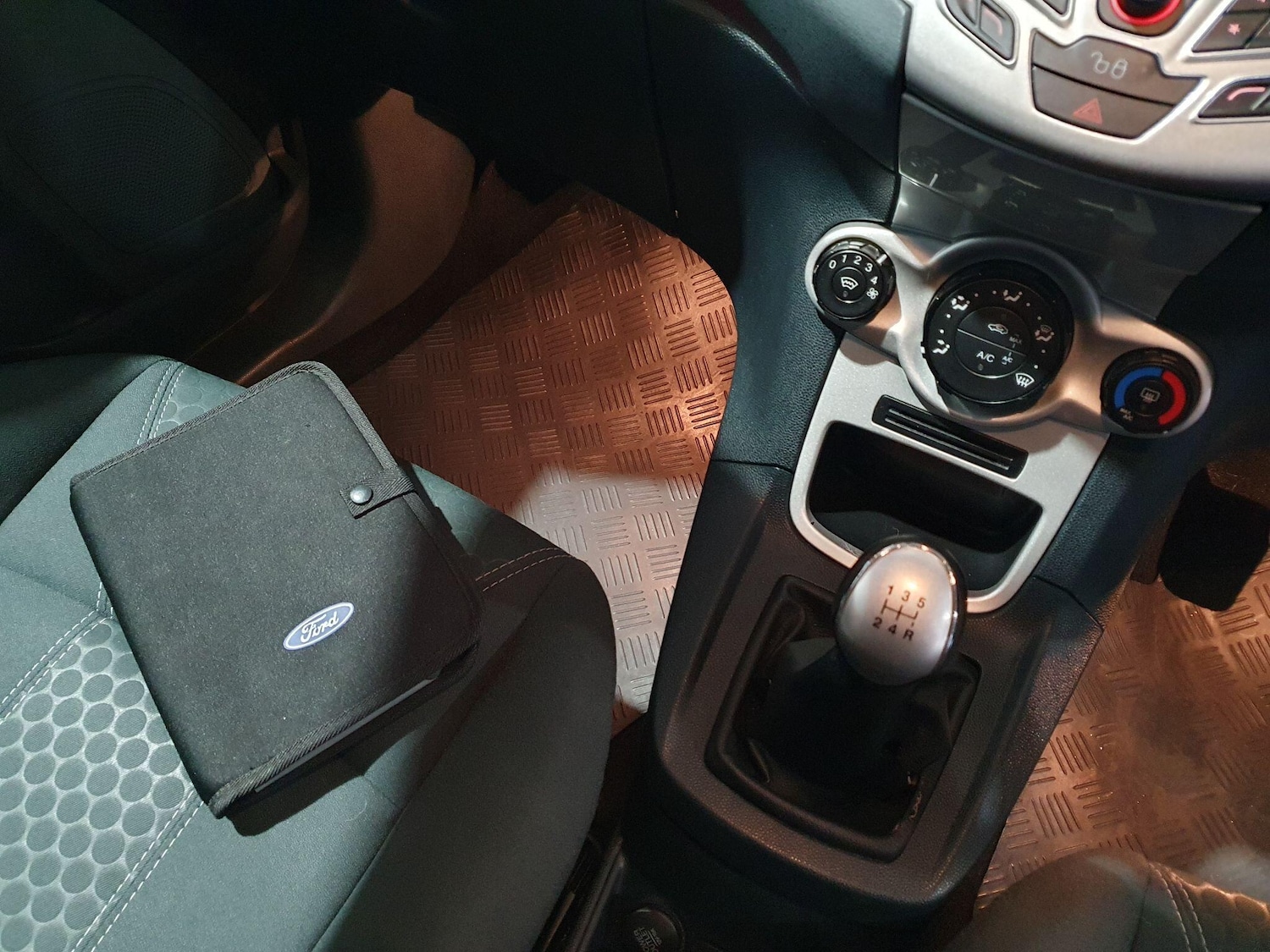 Used Ford Fiesta 2011 for sale - 77439994: Photo 14