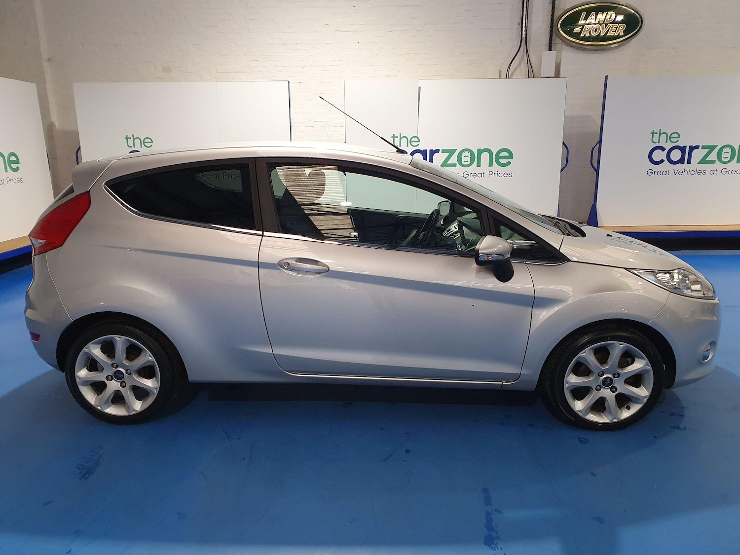 Used Ford Fiesta 2011 for sale - 77439994: Photo 2