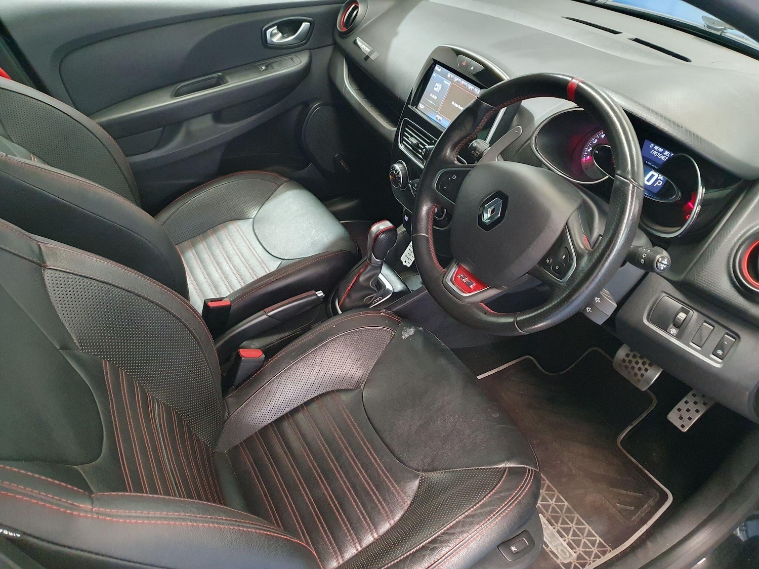 Used Renault Clio 2017 for sale - 78184432: Photo 12