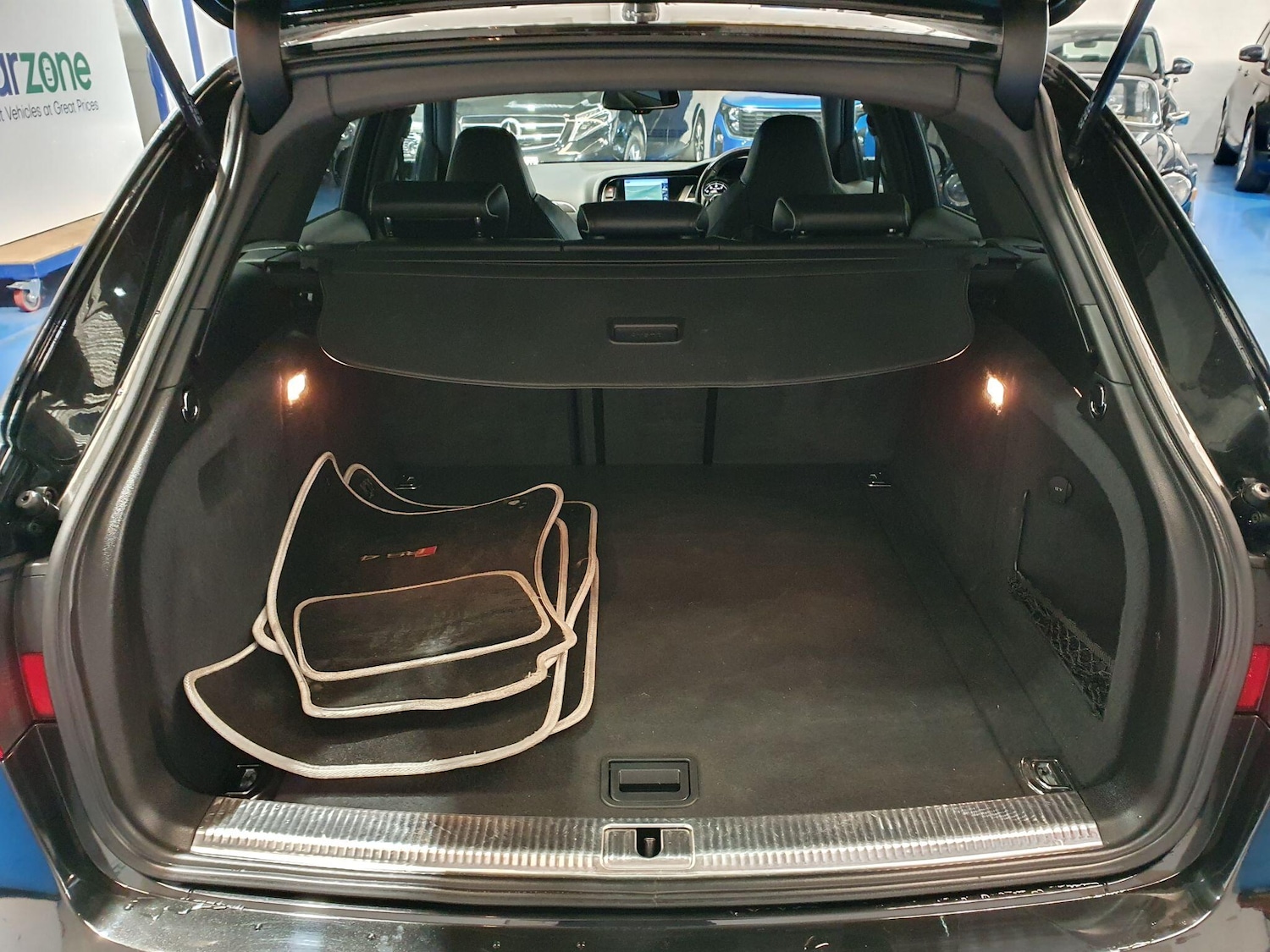 Used Audi RS4 2014 for sale - 76689697: Photo 15