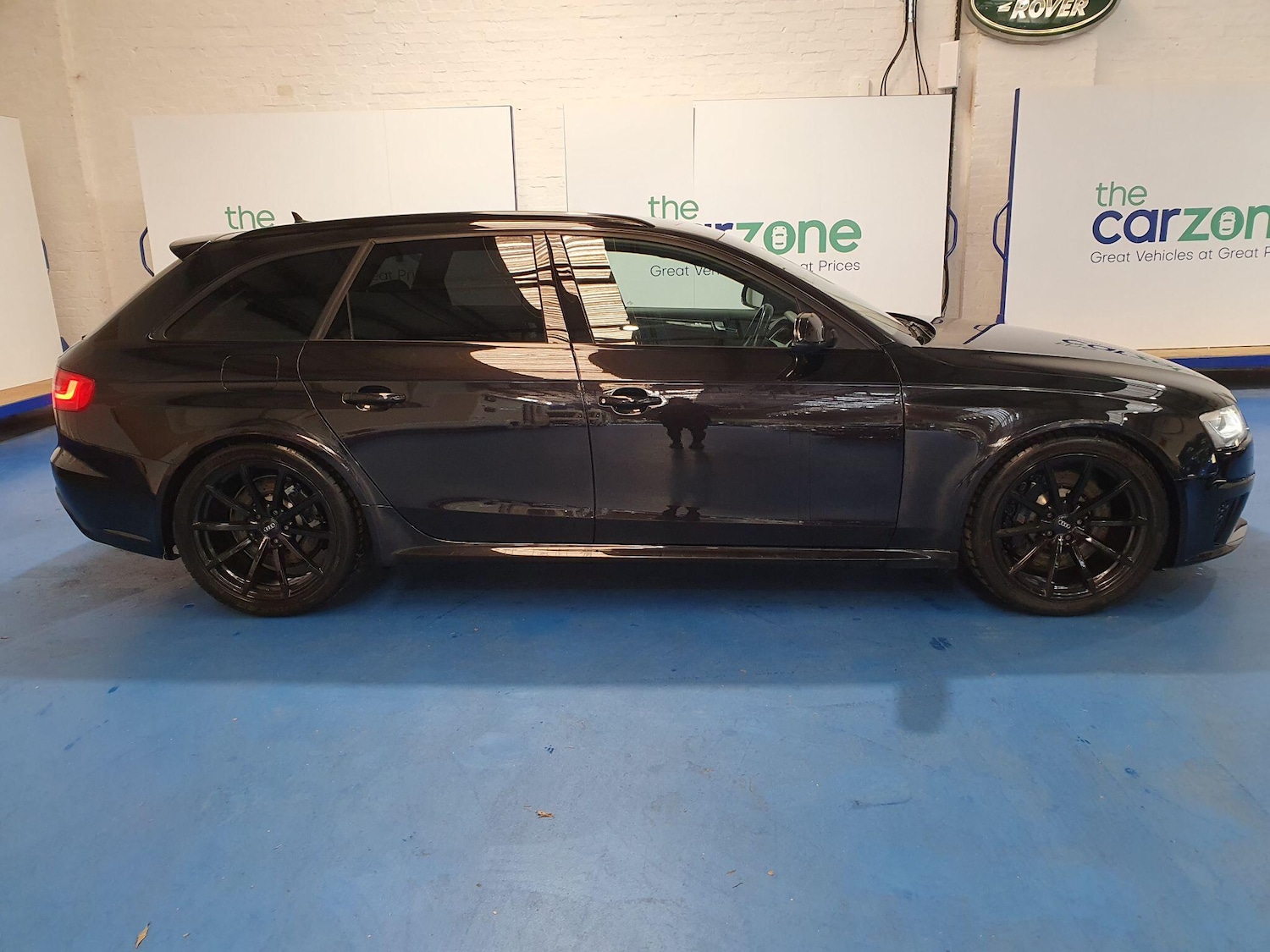 Used Audi RS4 2014 for sale - 76689697: Photo 2