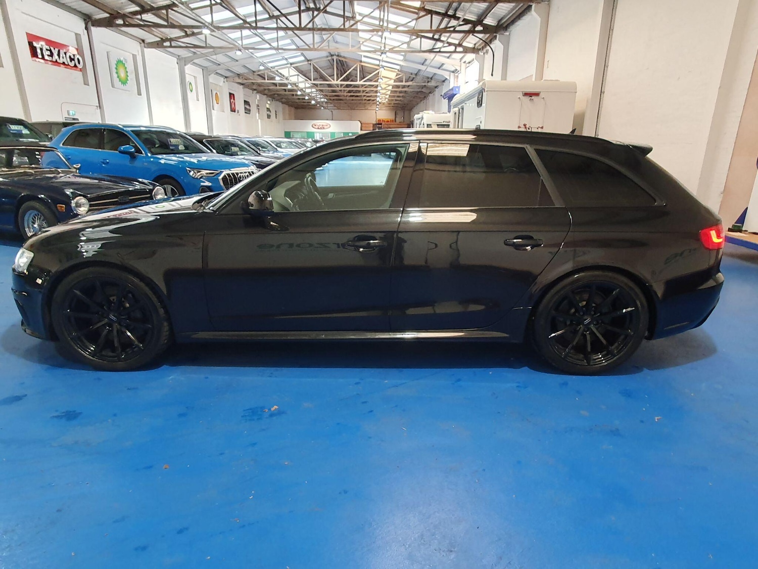 Used Audi RS4 2014 for sale - 76689697: Photo 6