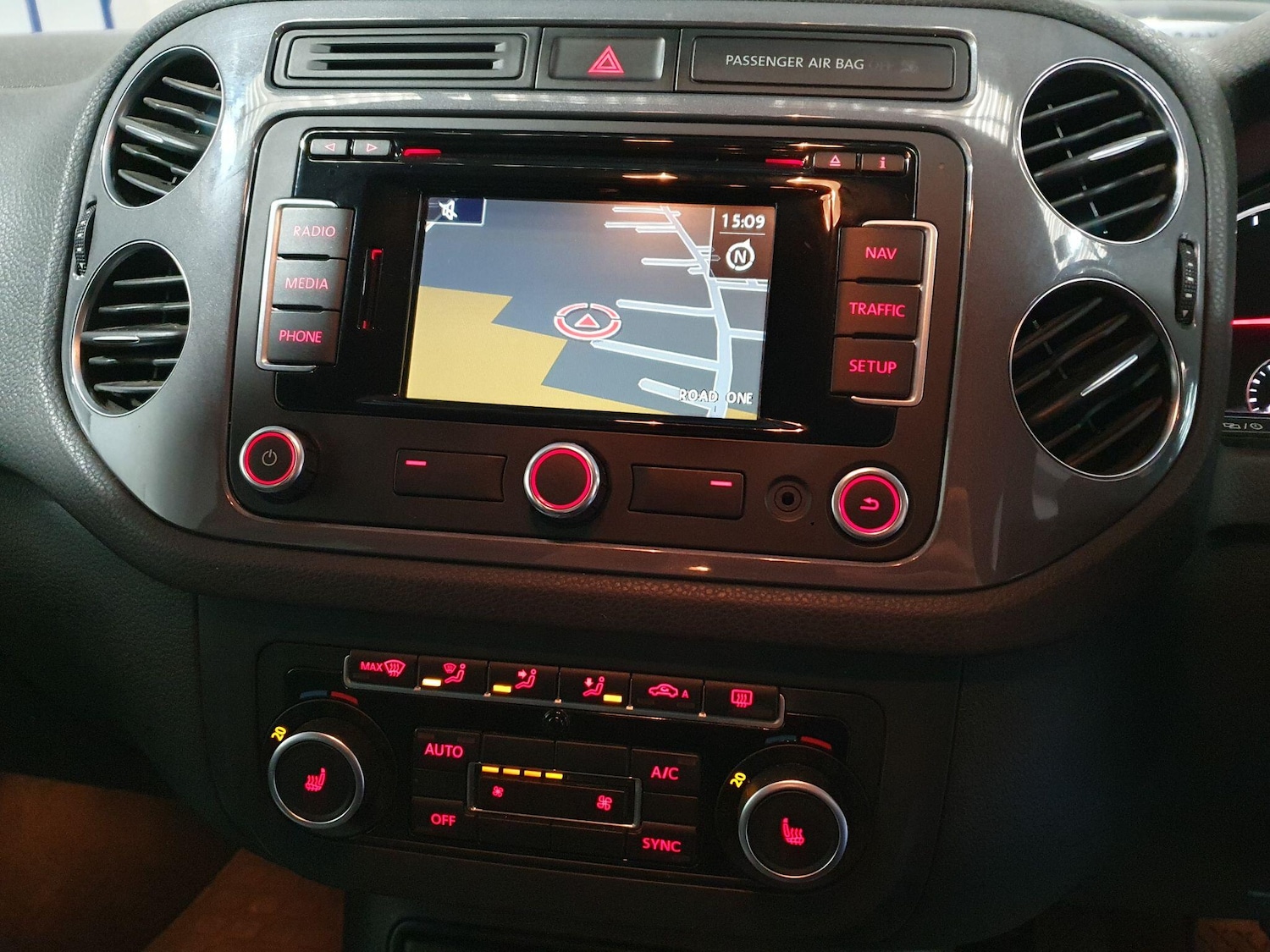 Used Volkswagen Tiguan 2013 for sale - 77892609: Photo 15