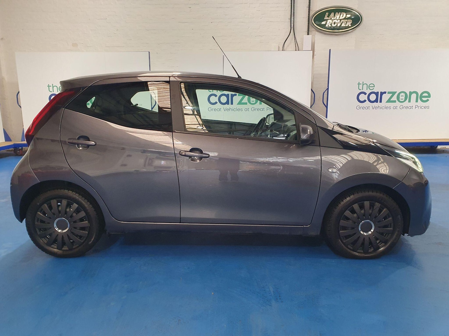 Used Toyota AYGO 2022 for sale - 77291043: Photo 2