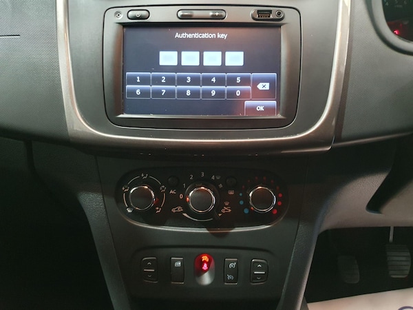 Used Dacia Sandero Stepway 2014 for sale - 75493175: Photo 11