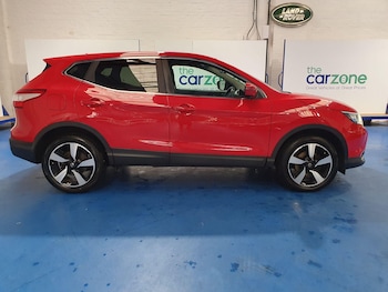 Used Nissan Qashqai 2016 for sale - 76152362: Photo 2