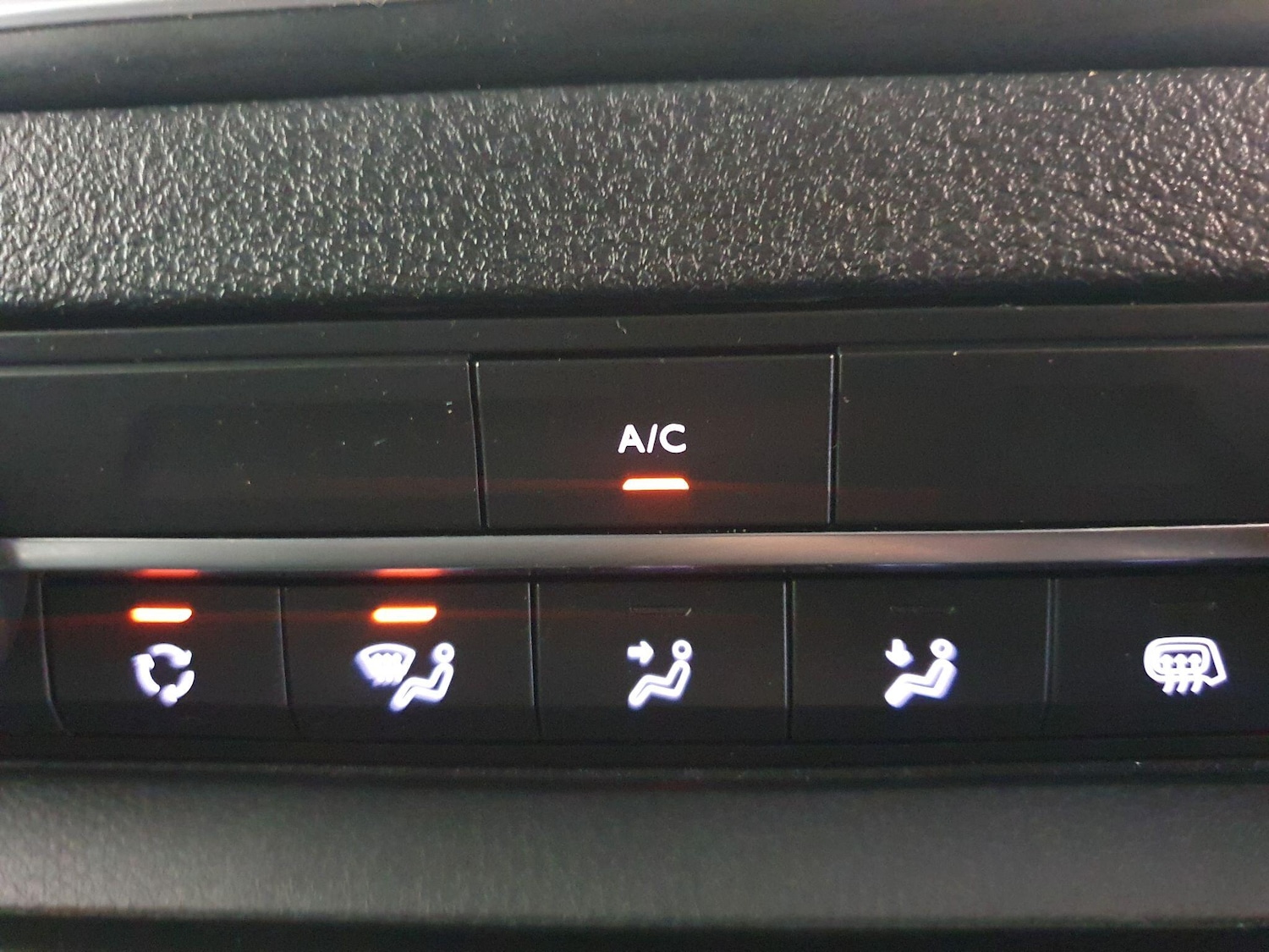 Used Vauxhall Vivaro 2019 for sale - 76360909: Photo 13
