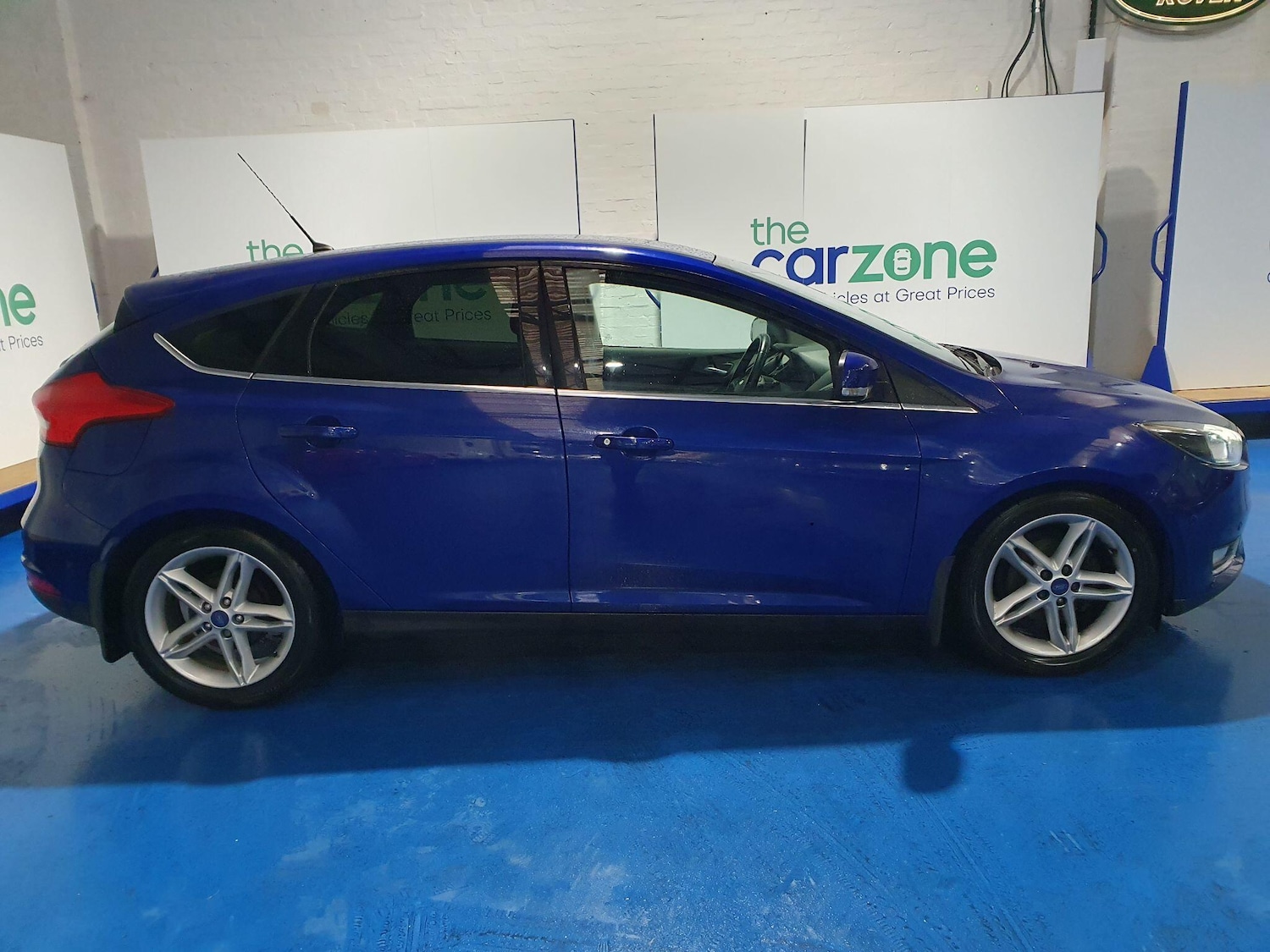 Used Ford Focus 2016 for sale - 77057364: Photo 2