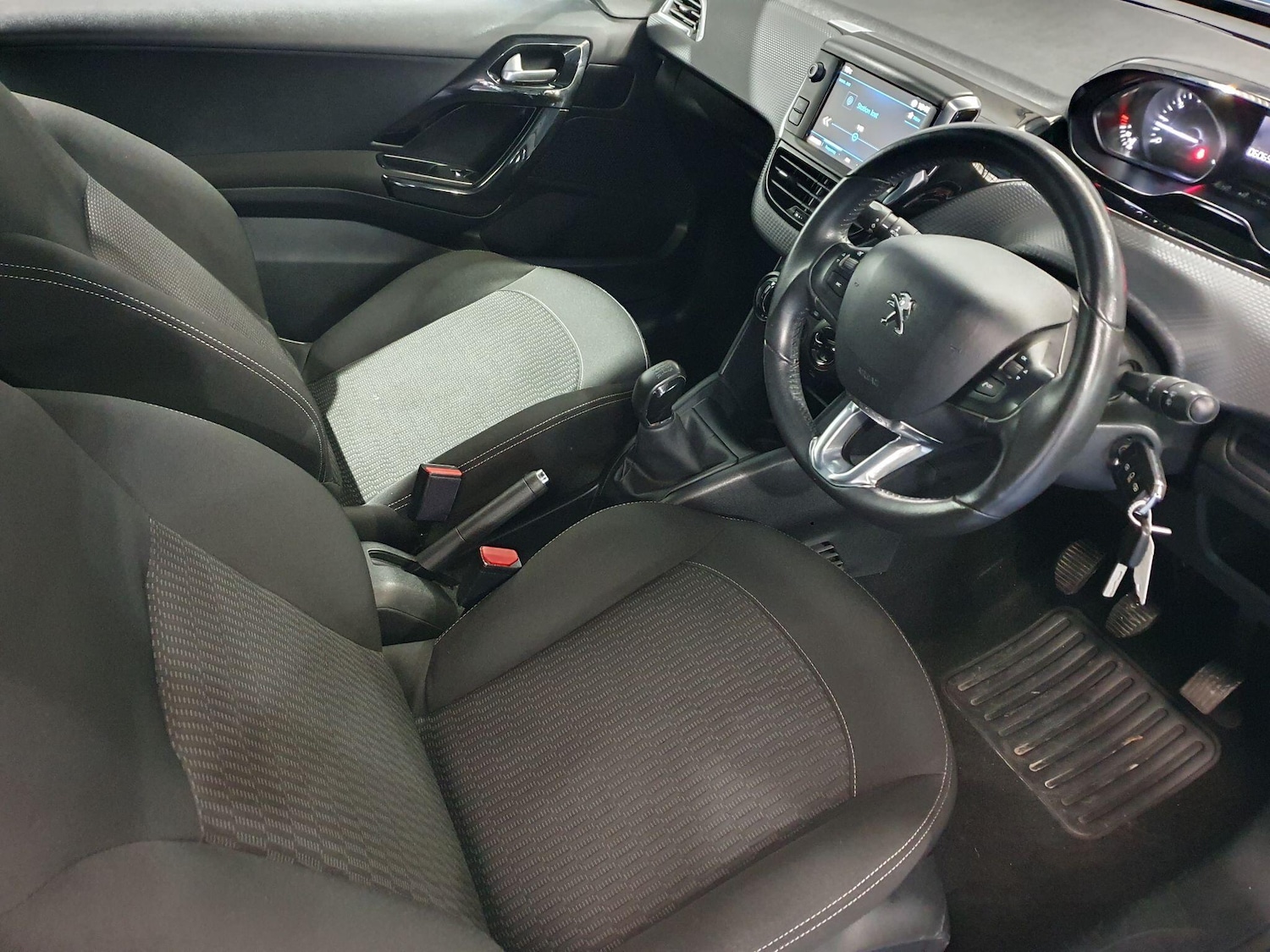 Used Peugeot 208 2017 for sale - 76550014: Photo 11