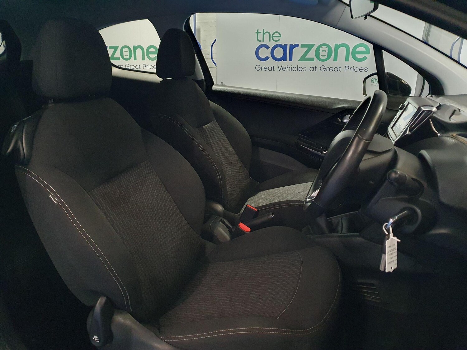 Used Peugeot 208 2017 for sale - 76550014: Photo 12