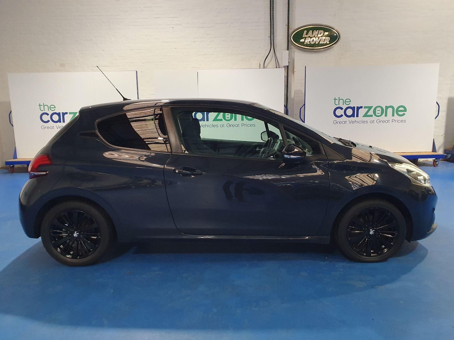 Used Peugeot 208 2017 for sale - 76550014: Photo 2