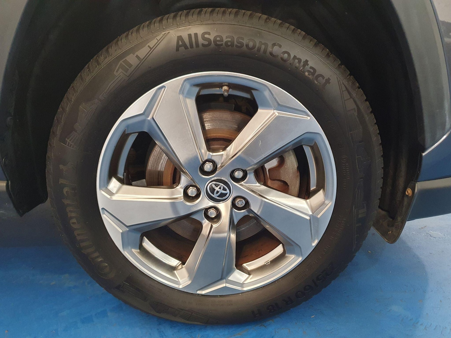 Used Toyota RAV4 2021 for sale - 76823624: Photo 18