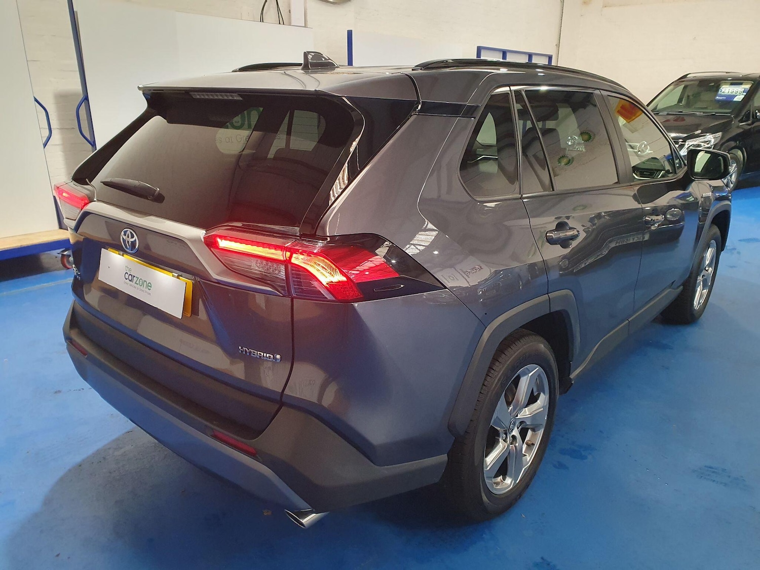 Used Toyota RAV4 2021 for sale - 76823624: Photo 3