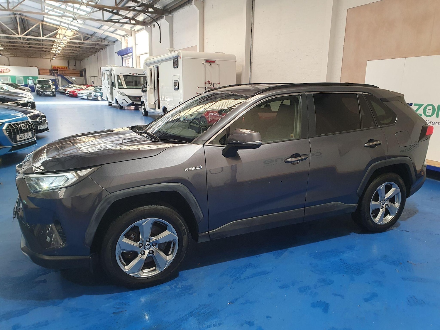 Used Toyota RAV4 2021 for sale - 76823624: Photo 9